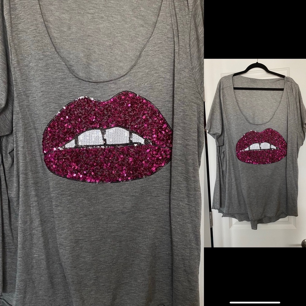 Sequin Lip Tee